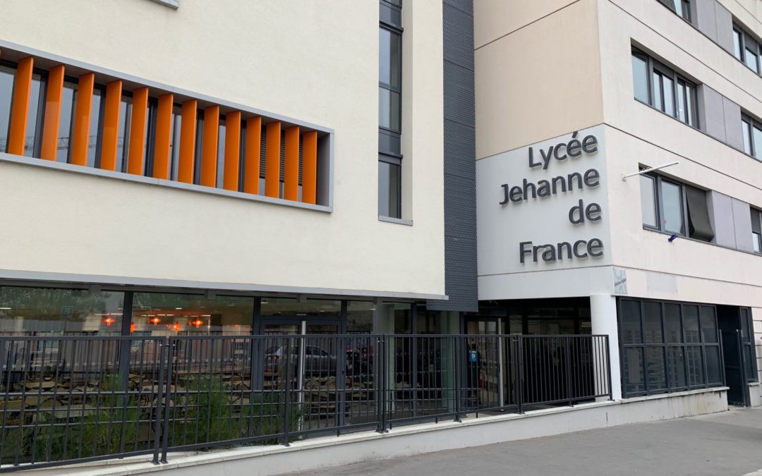SECURISATION PAR CONTROLE D&rsquo;ACCES ET VIDEO SURVEILLANCE D&rsquo;UN LYCEE HOTELLIER JEHANNE DE FRANCE LYON 69009