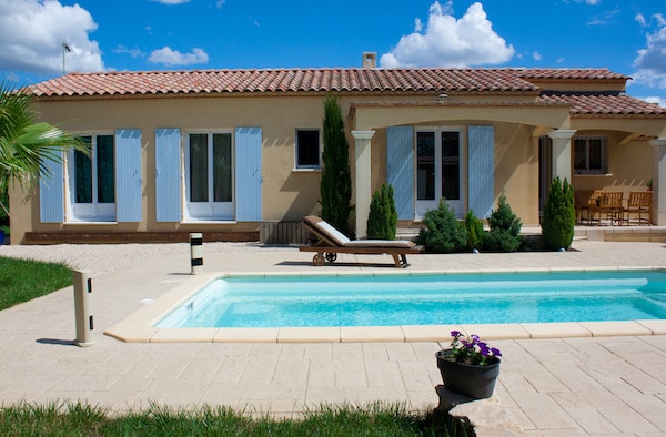 Maison provençale et sa piscine